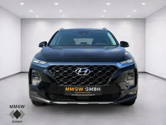 Gebraucht Hyundai Santa Fe Premium 200 PS (147 kW) 2019 Phantom black SUV