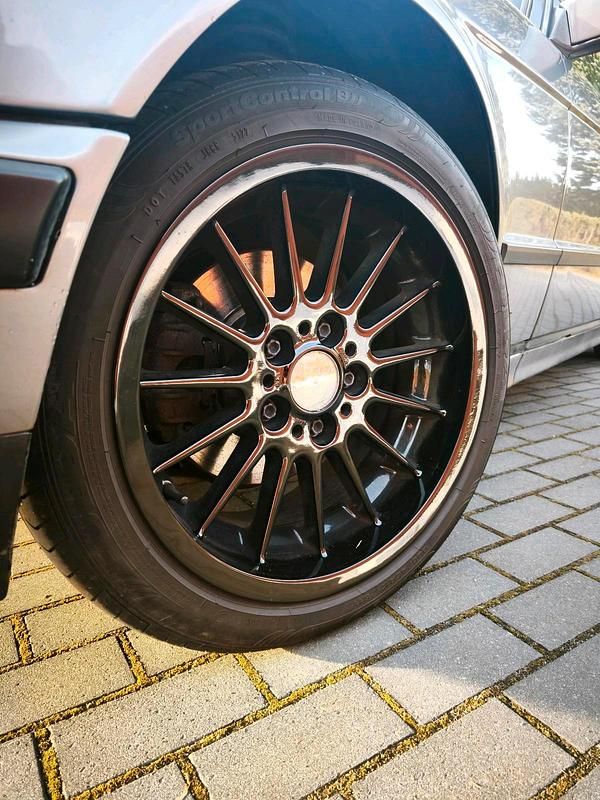 Gebraucht BMW 528 207 PS (152 kW) 1993 Grau Limousine