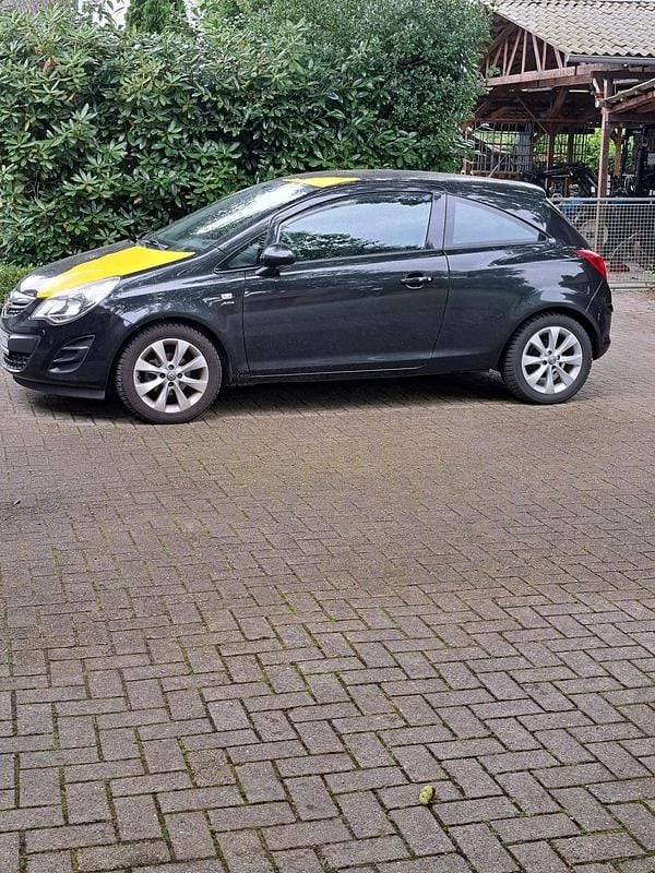 Schwarz Gebraucht 2013 Opel Corsa Kleinwagen | 5.200 € (Etwas zu teuer) - Bild 1/4