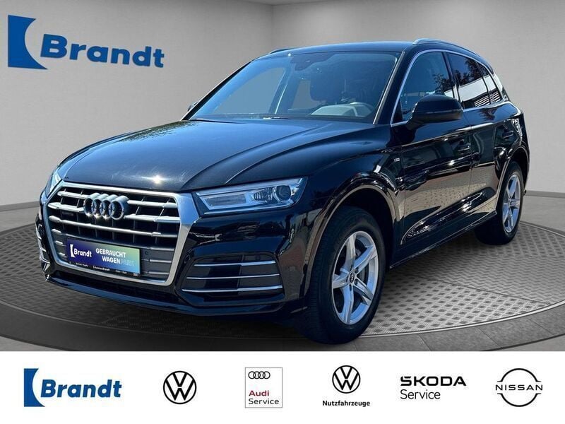 Mythosschwarz metallic (metallic) Gebraucht 2020 Audi Q5 Basis SUV | 29.990 € (Superpreis) - Bild 1/3