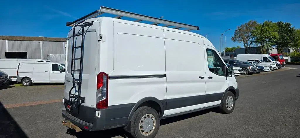 Używany Ford Transit Trend 131 KM (96 kW) 2019 Biały Minivan