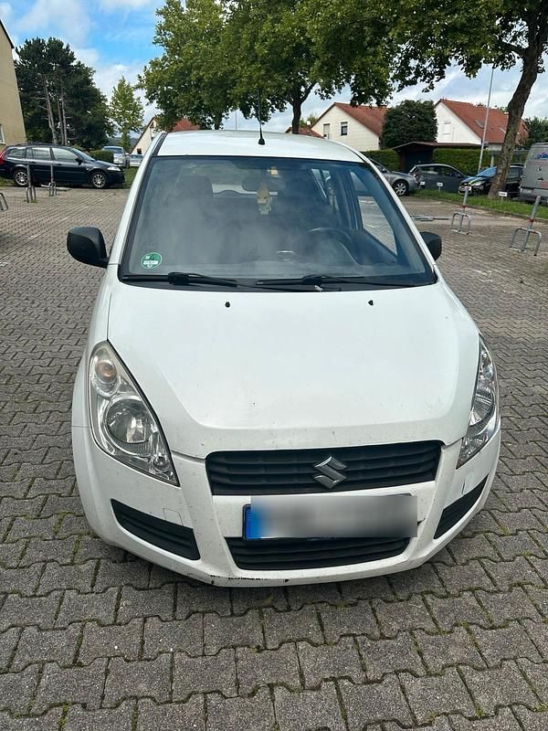 Weiß Gebraucht 2009 Suzuki Splash Kleinwagen | 850 € (Superpreis) - Bild 1/4