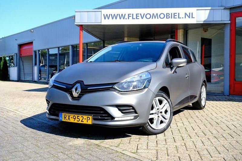 Weiß Gebraucht 2018 Renault Clio IV Zen Kombi | 5.950 € (Fairer Preis) - Bild 1/4