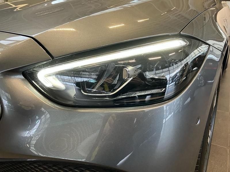 Gebraucht Mercedes C200 Avantgarde 204 PS (150 kW) 2024 Selenitgrau metallic Limousine