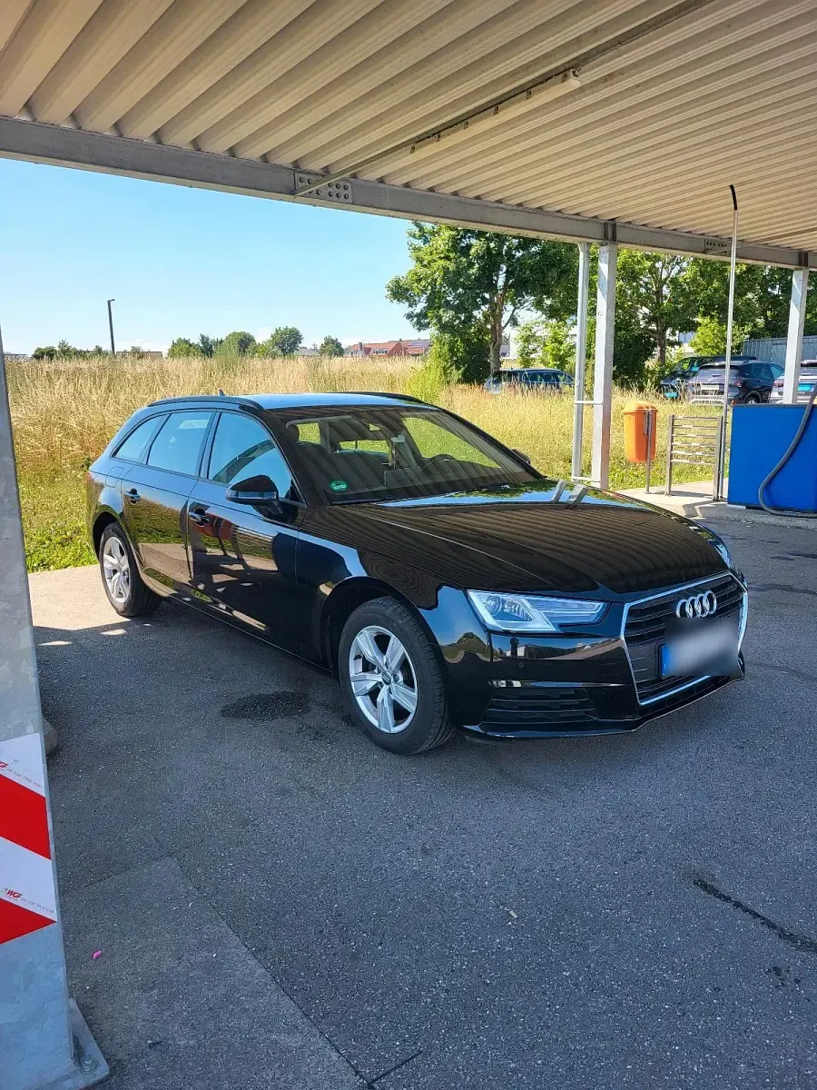 Gebraucht Audi A4 150 PS (110 kW) 2016 Schwarz Kombi