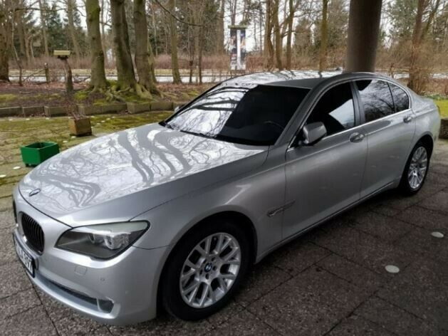 Бмв 740 2010