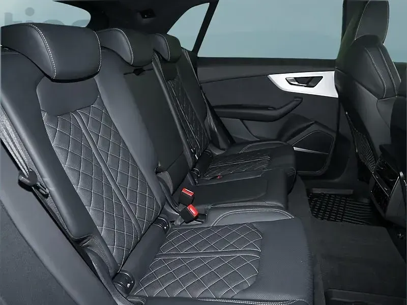 Gebraucht Audi Q8 286 PS (210 kW) 2025 Grau SUV