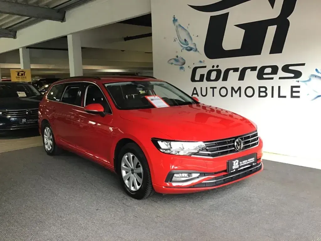 Usata VW Passat Business 122 CV (89 kW) 2021 Rosso Station wagon