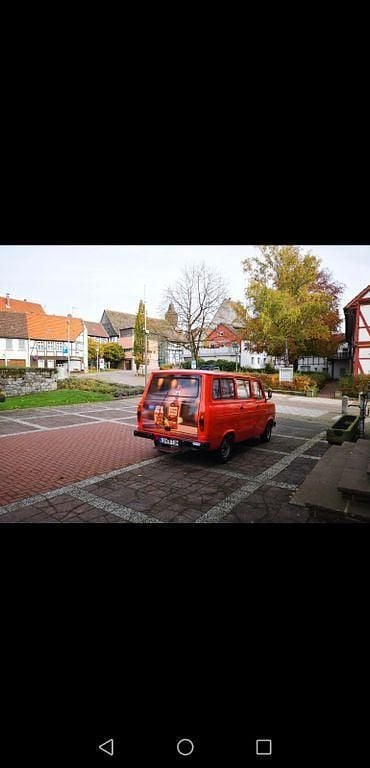 Second-hand Ford Transit 69 CP (50 kW) 1979 Roșu Monovolum