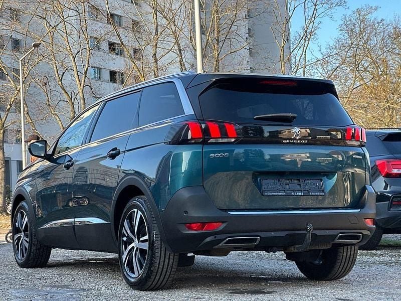 Gebraucht Peugeot 5008 GT-line 131 PS (96 kW) 2021 Grün Van / Kleinbus