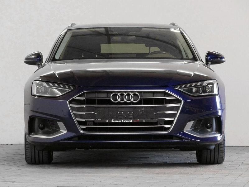 Gebraucht Audi A4 Advanced Plus 163 PS (119 kW) 2022 Blau Kombi