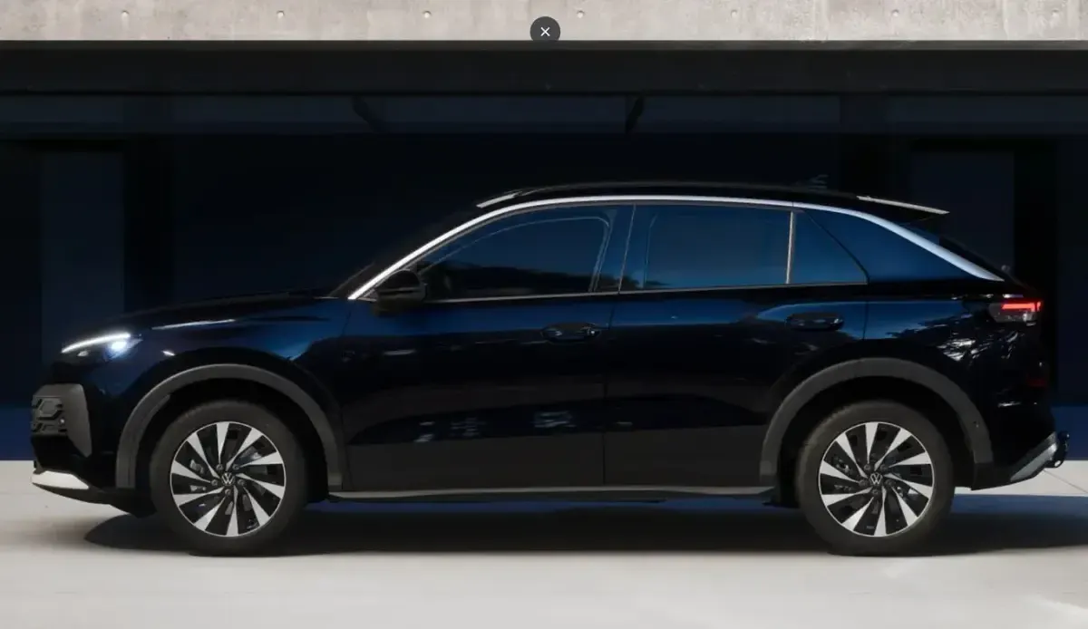 Neu VW T-Roc 150 PS (110 kW) 2026 Schwarz metallic SUV