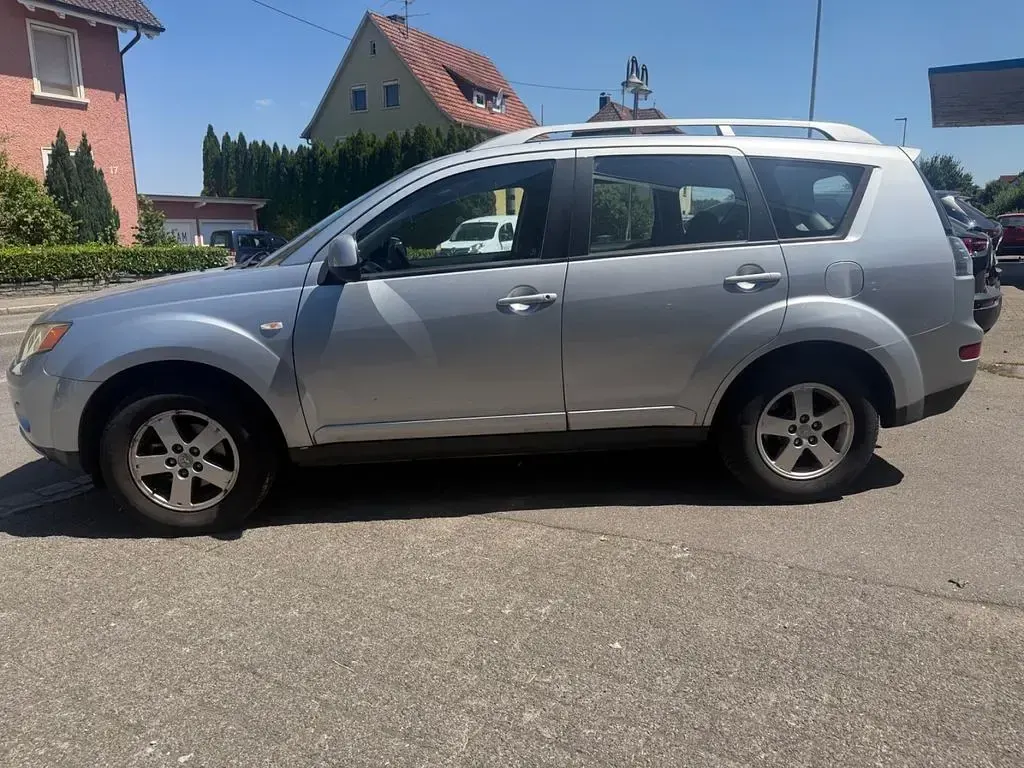Gebraucht Mitsubishi Outlander Invite 140 PS (102 kW) 2007 Silber SUV
