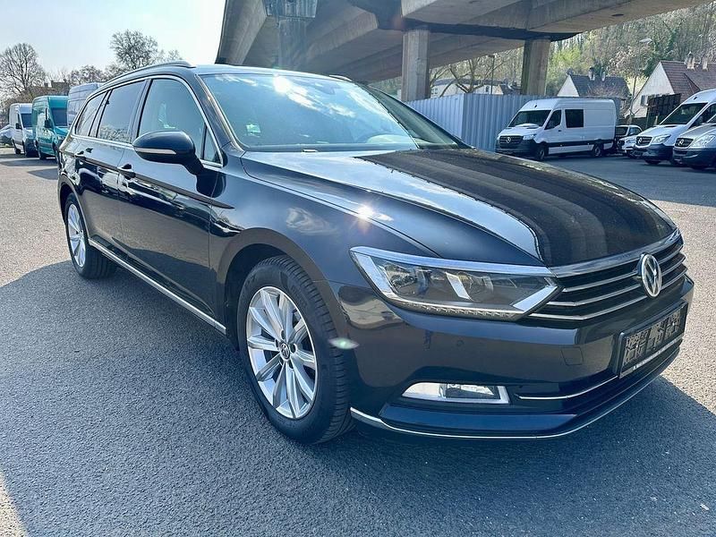 Gebraucht VW Passat Highline 150 PS (110 kW) 2019 Schwarz Kombi
