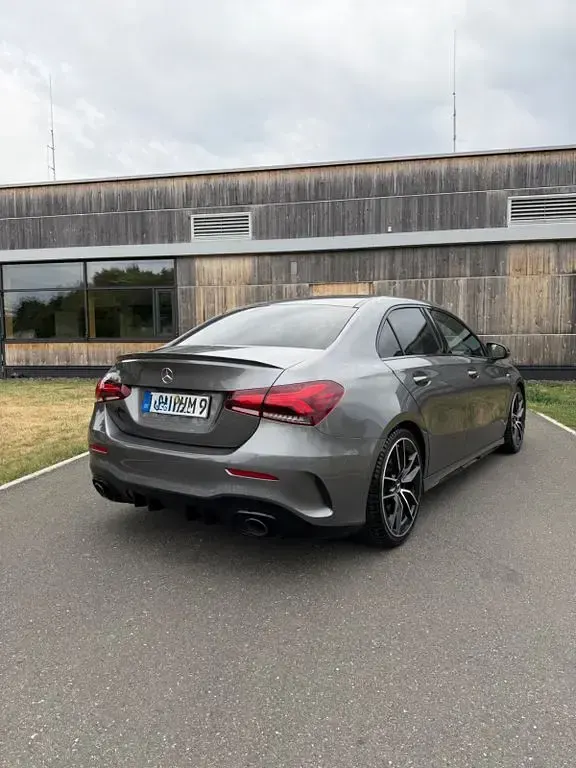 Gebraucht Mercedes A35 AMG 306 PS (225 kW) 2020 Grau Limousine