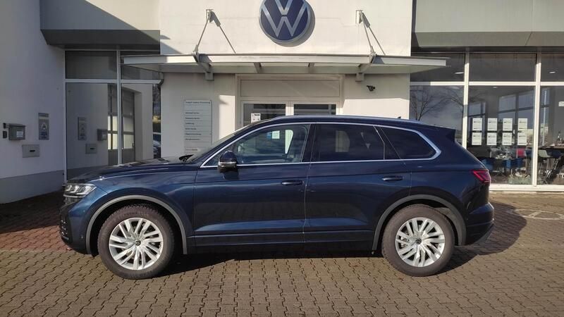 Gebraucht VW Touareg Elegance 231 PS (169 kW) 2024 Andere farbe SUV