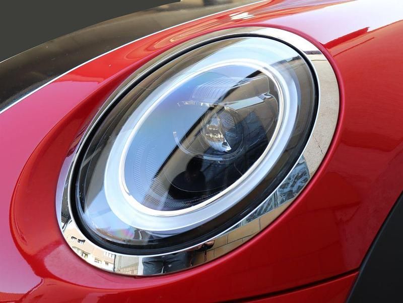 Gebraucht Mini Cooper Cabriolet Classic 136 PS (100 kW) 2024 Chili red Cabrio