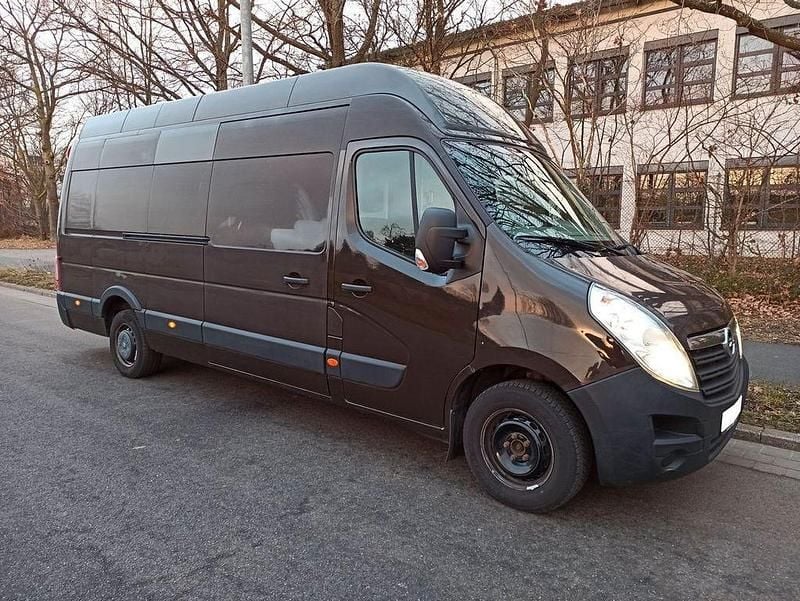 Gebraucht Opel Movano 131 PS (96 kW) 2016 Braun Limousine