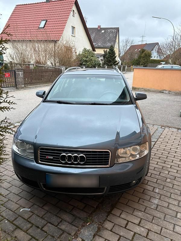 Gebraucht Audi A4 163 PS (119 kW) 2003 Grau Kombi