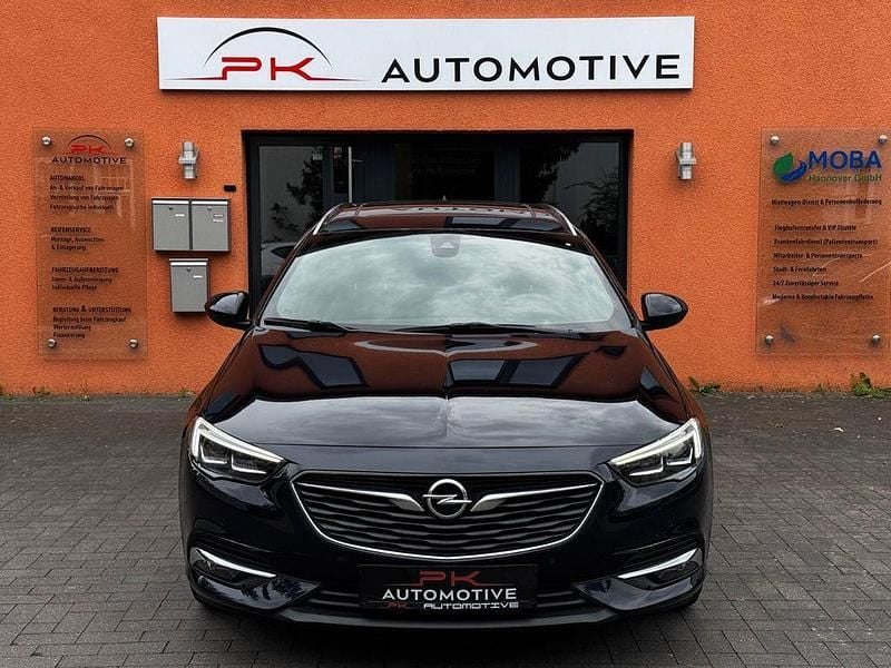 Blau Gebraucht 2018 Opel Insignia Exklusiv Kombi | 12.490 € (Fairer Preis) - Bild 1/4