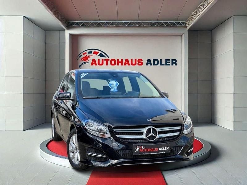 Schwarz Gebraucht 2017 Mercedes B180 Van / Kleinbus | 15.490 € (Fairer Preis) - Bild 1/4