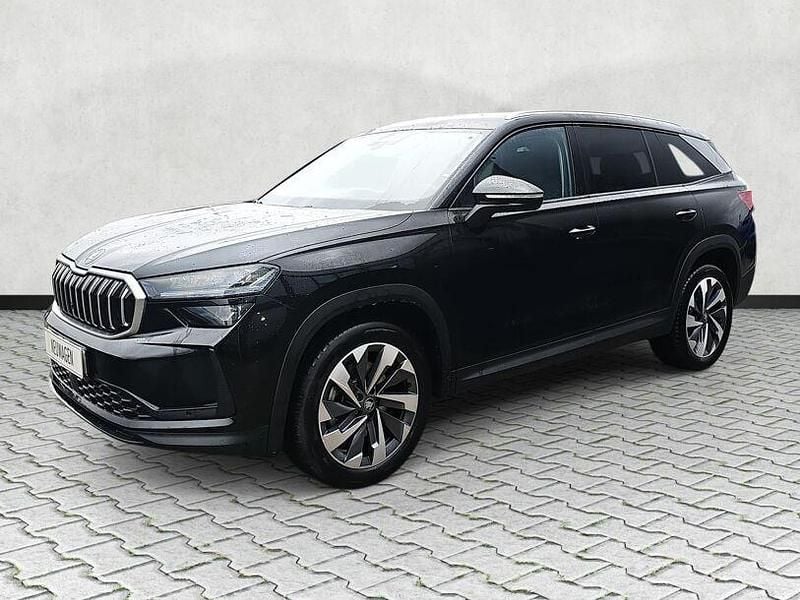 Neu Skoda Kodiaq Selection 150 PS (110 kW) 2025 Blackmagic perleffekt SUV