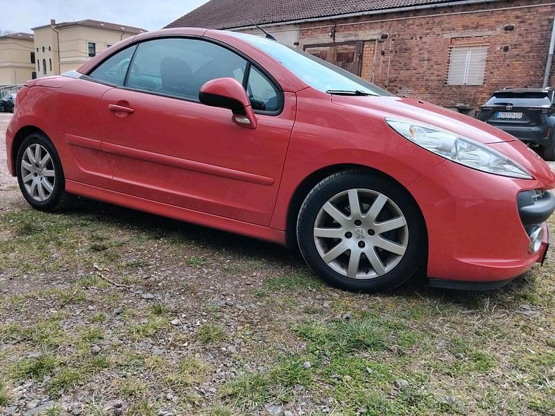 Gebraucht Peugeot 207 120 PS (88 kW) 2009 Rot Cabrio