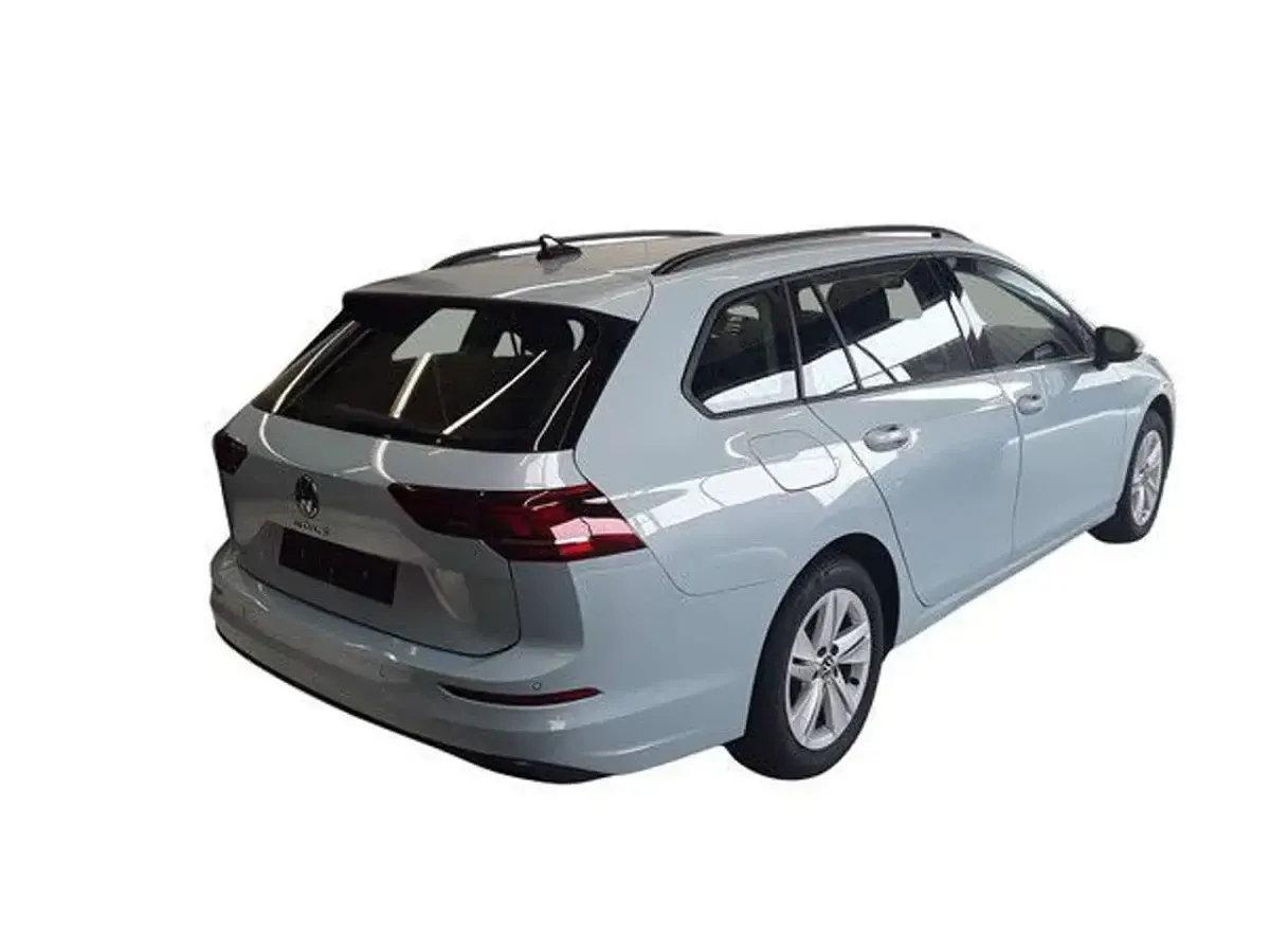 Gebraucht VW Golf VIII 150 PS (110 kW) 2025 Blau Kombi