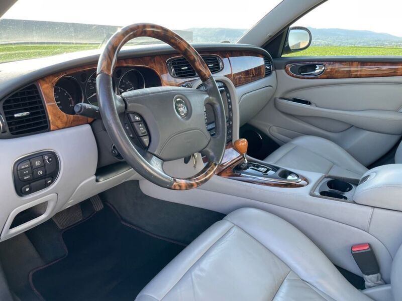 Gebraucht Jaguar XJ8 Sovereign 298 PS (219 kW) 2003 Schwarz Limousine