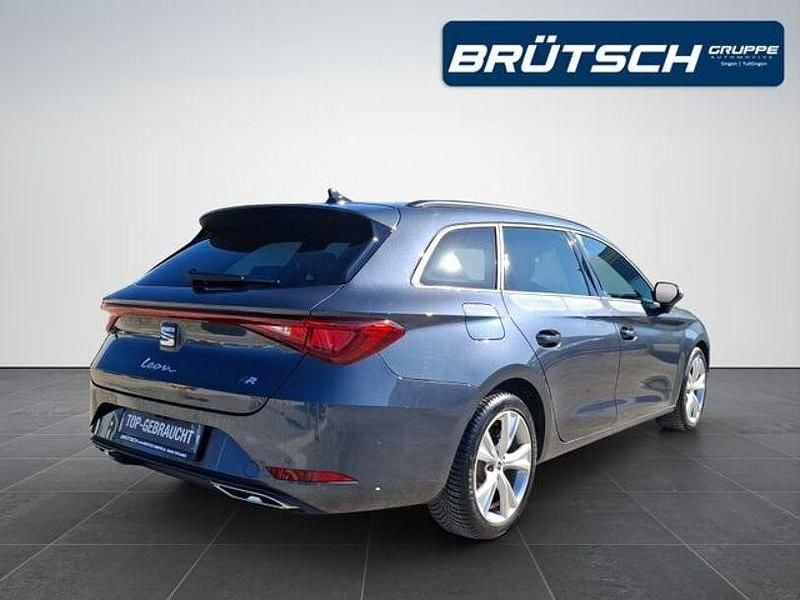 Gebraucht Seat Leon FR 150 PS (110 kW) 2024 "magnetic tech" metallic Kombi