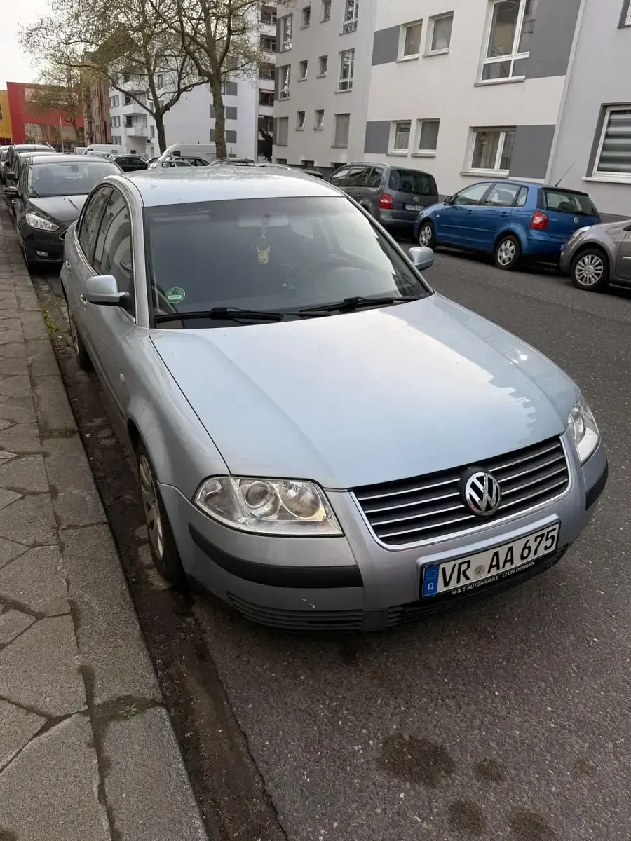Używany VW Passat 115 KM (84 kW) 2001 Sedan/Limuzyna