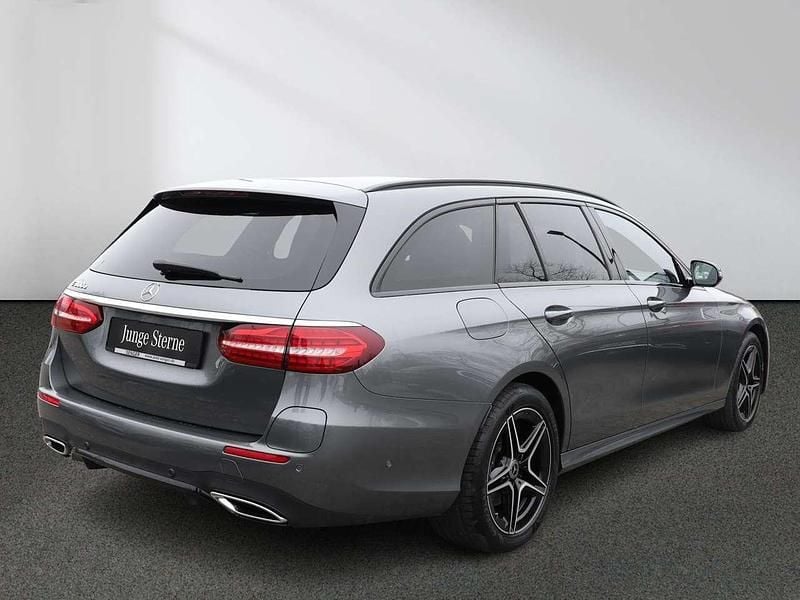 Gebraucht Mercedes E300 AMG 211 PS (155 kW) 2023 Othercolor Kombi