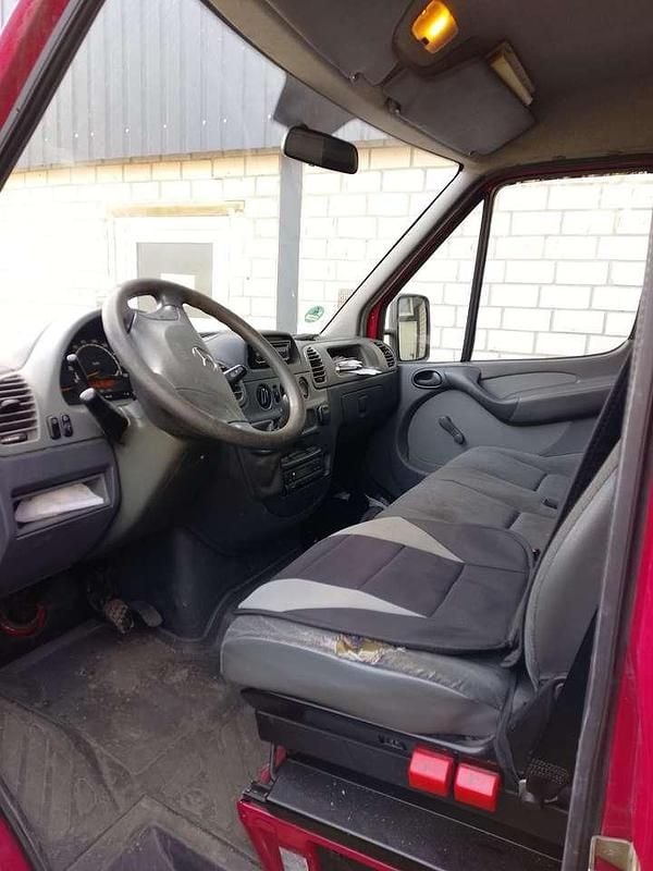 Gebraucht Mercedes Sprinter 129 PS (94 kW) 2001 Rot Van