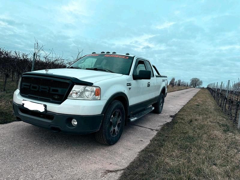Gebraucht Ford V8 322 PS (236 kW) 2006 Weiß SUV