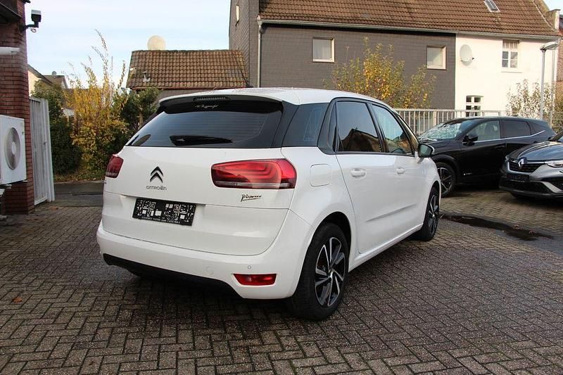Gebraucht Citroën C4 Feel 131 PS (96 kW) 2018 Weiß Limousine