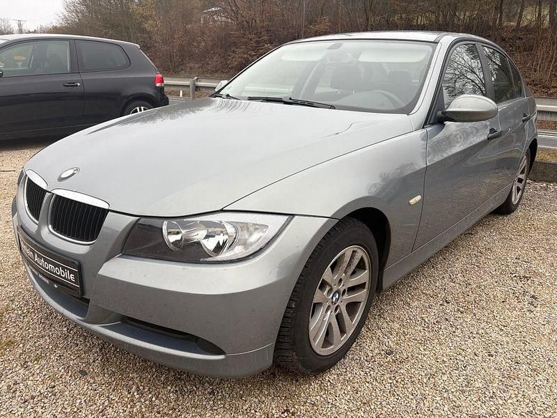 Gebraucht BMW 318 129 PS (94 kW) 2006 Blau Limousine