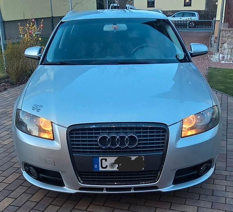 Gebraucht Audi A3 Attraction 105 PS (77 kW) 2005 Silber Kleinwagen