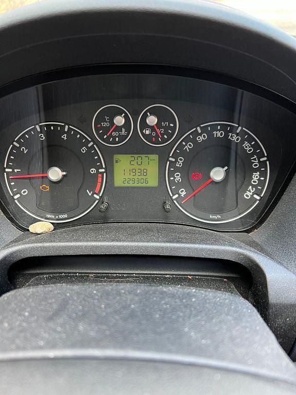 Gebraucht Ford Fiesta 69 PS (50 kW) 2008 Schwarz Kleinwagen