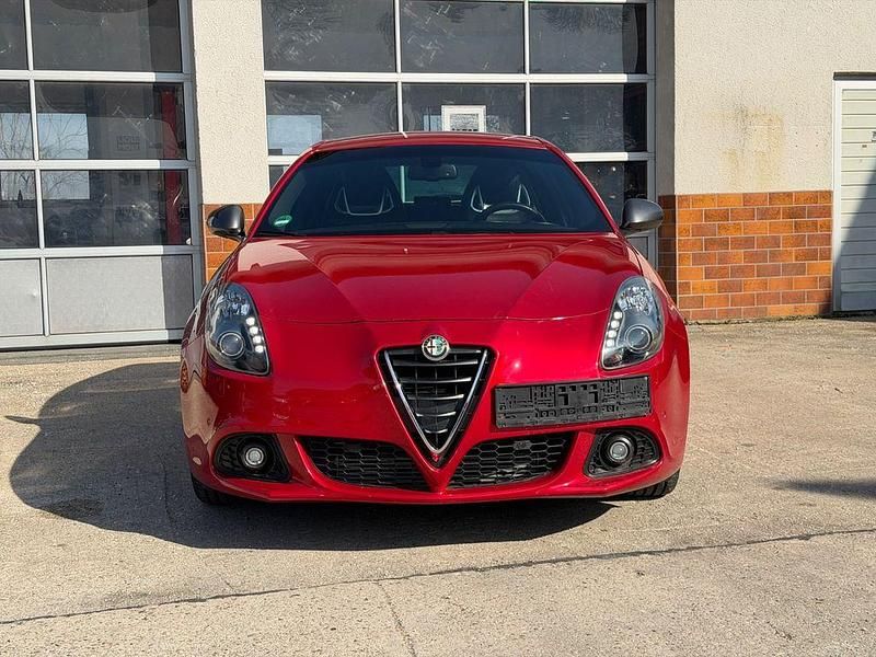 Gebraucht Alfa Romeo Giulietta 241 PS (177 kW) 2016 Rot Kleinwagen