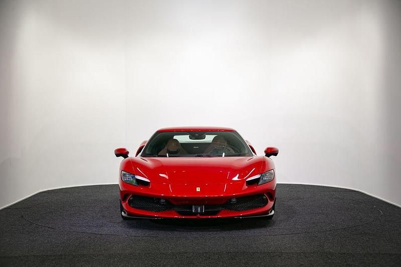 Neu Ferrari 296 829 PS (609 kW) 2025 Rot