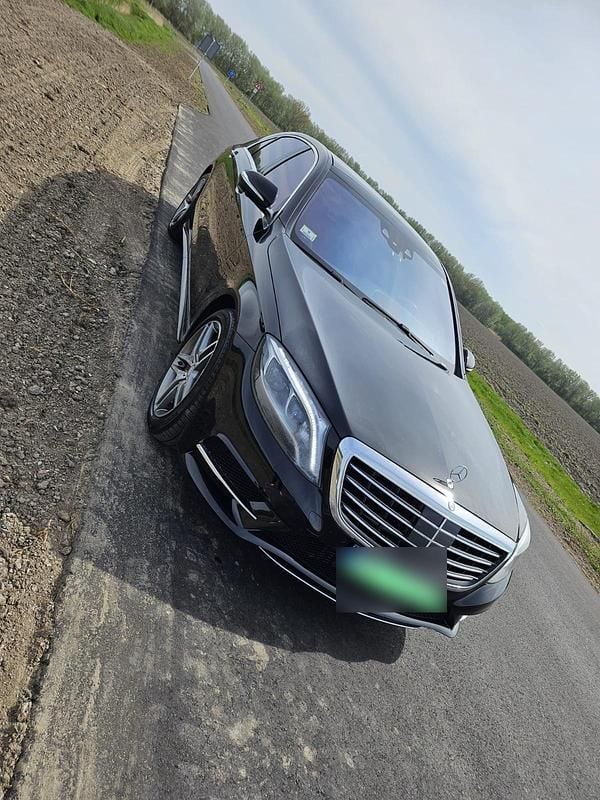 Second-hand Mercedes S550 2014 Negru Berlinǎ