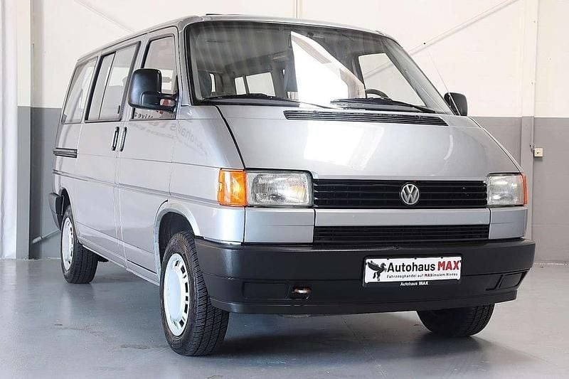 Usado VW Multivan 110 HP (80 kW) 1992 Cinzento Monovolume