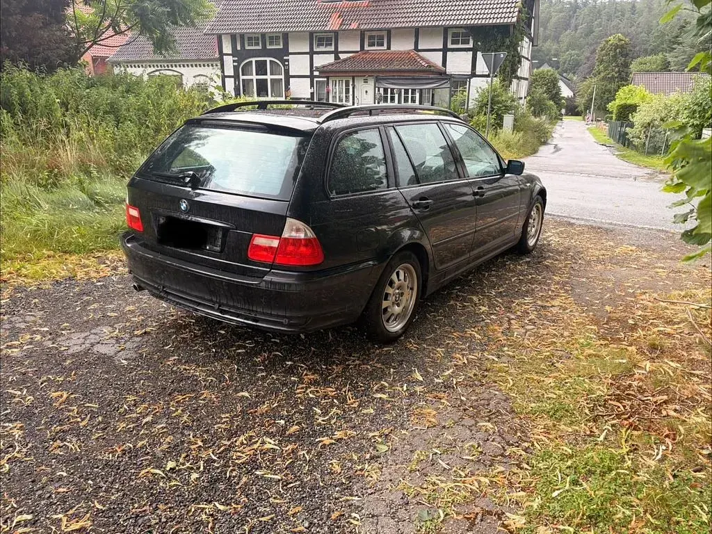 Gebraucht BMW 318 143 PS (105 kW) 2003 Schwarz Kombi