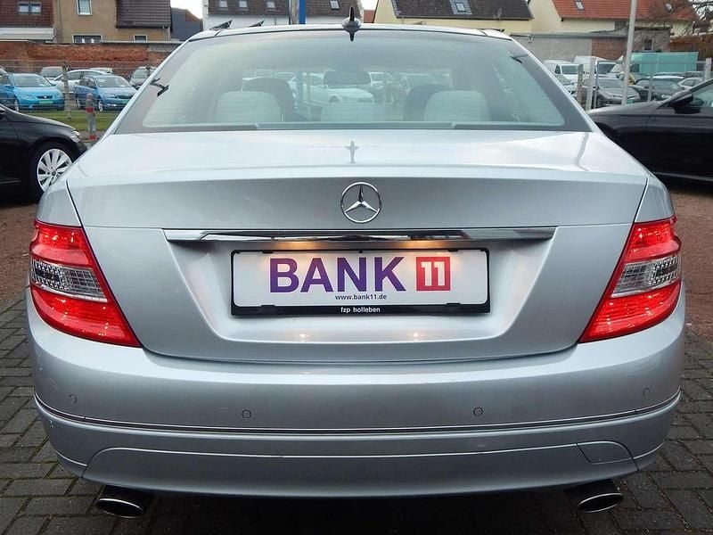 Gebraucht Mercedes C300 231 PS (169 kW) 2010 Iridiumsilber  metalliclack Limousine