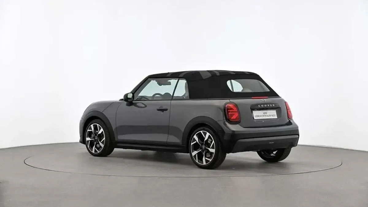 Gebraucht Mini Cooper S Cabriolet Favoured 204 PS (150 kW) 2024 Grau Cabrio