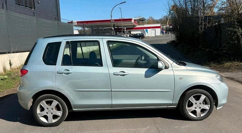 Usata Mazda 2 85 CV (62 kW) 2004 Andere farben Utilitaria