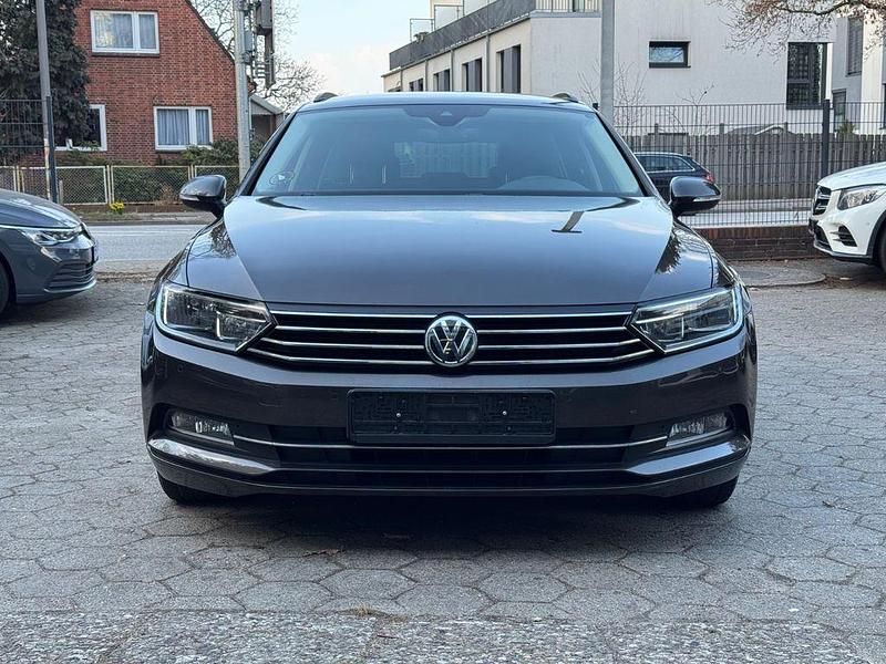 Gebraucht VW Passat Comfortline 150 PS (110 kW) 2017 Schwarz Kombi