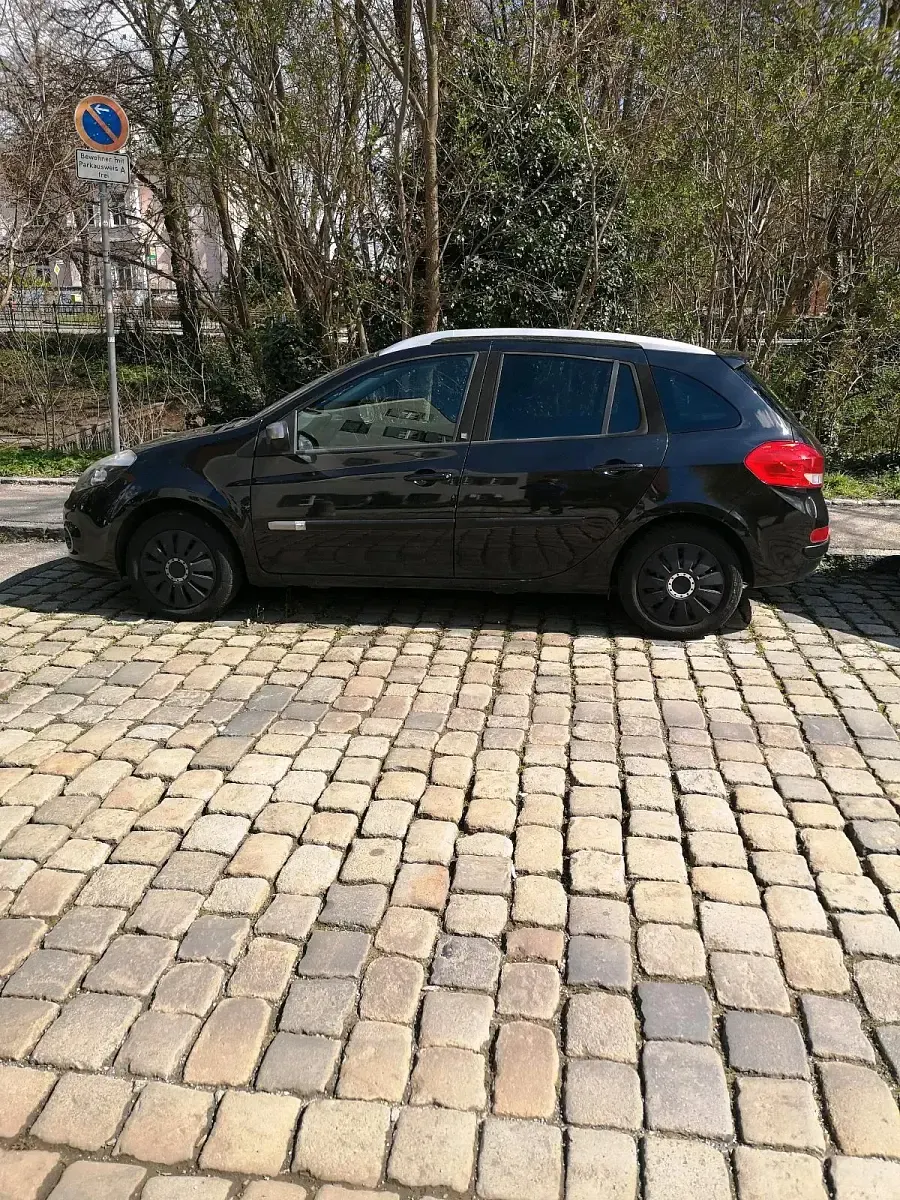 Gebraucht Renault Clio 75 PS (55 kW) 2011 Schwarz Kombi