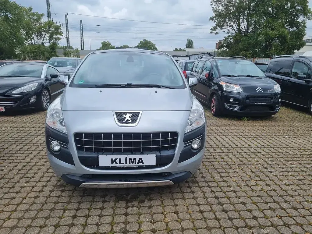 Gebraucht Peugeot 3008 Platinum 156 PS (114 kW) 2010 Silber Kombi