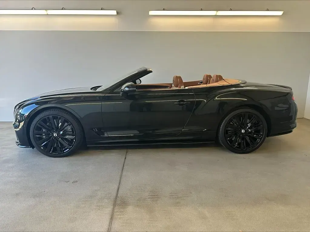 Gebraucht Bentley Continental 659 PS (484 kW) 2024 Grün